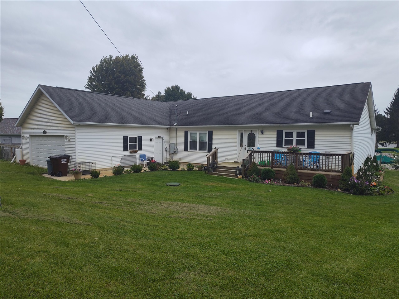 2189 Sampson Road — photo