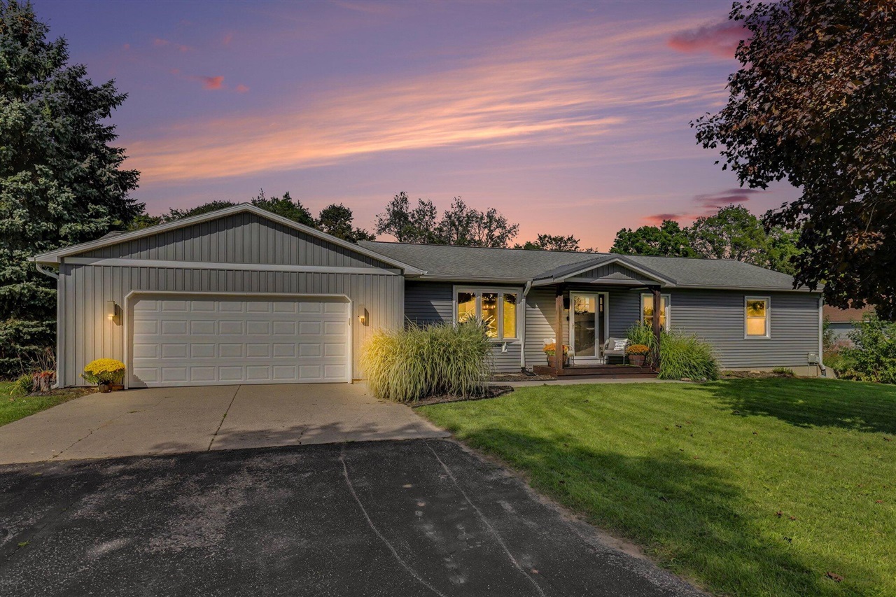 5015 Dio Drive — photo