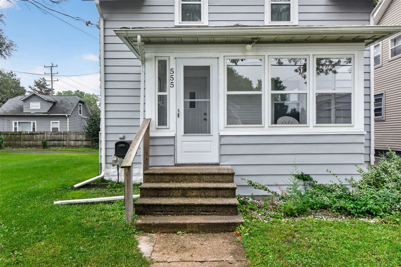 555 N Pleasant Street, Jackson, MI 49202 | Realty.com