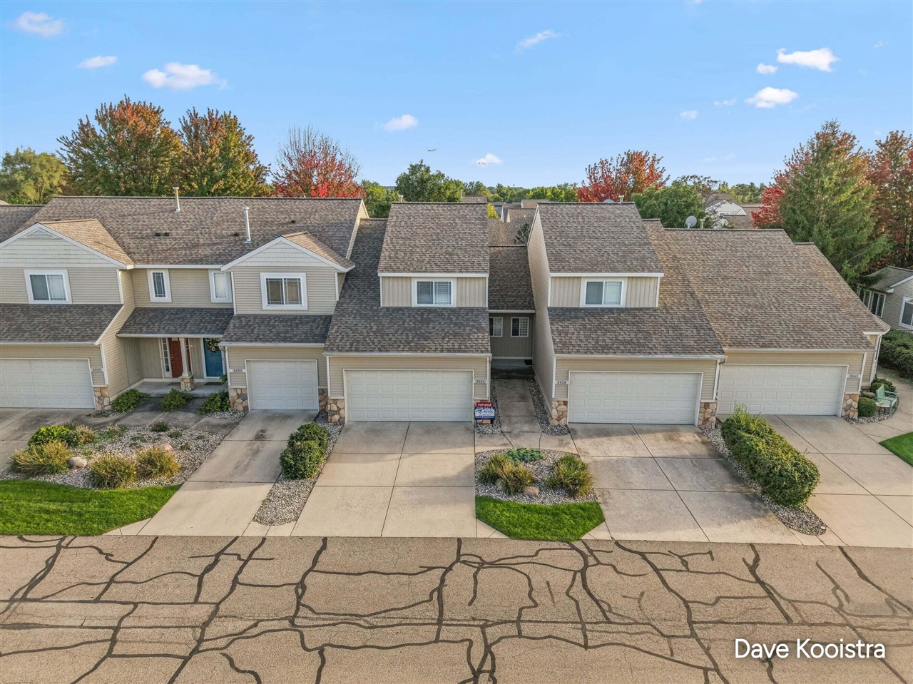 2934 Edgestone Drive — photo