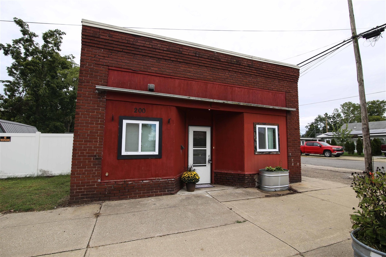 200 S Kalamazoo Street — photo
