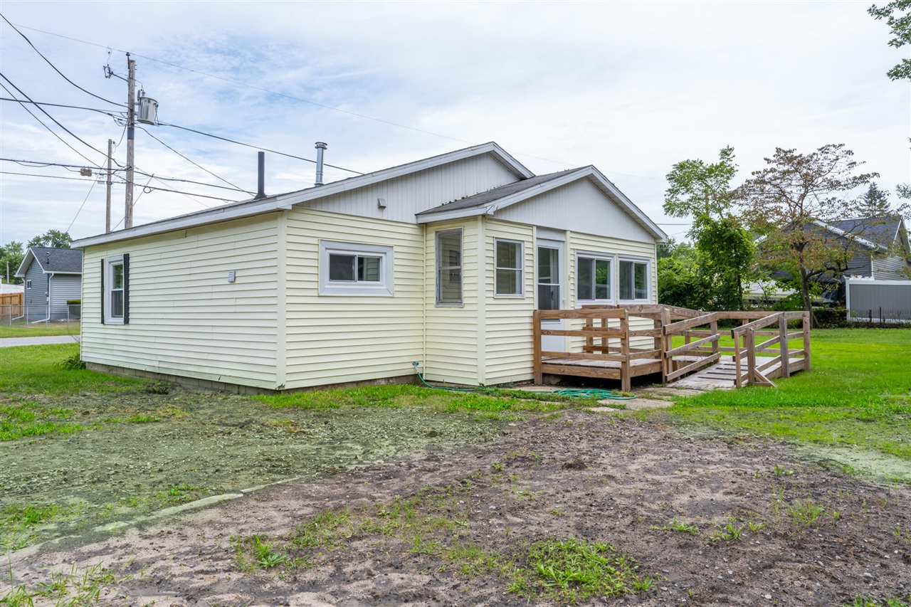 236 Owens Street, Niles, MI 49120 | Realty.com