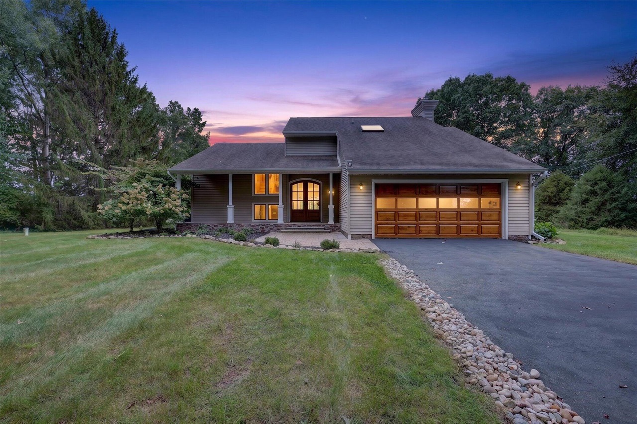 17490 G Drive — photo