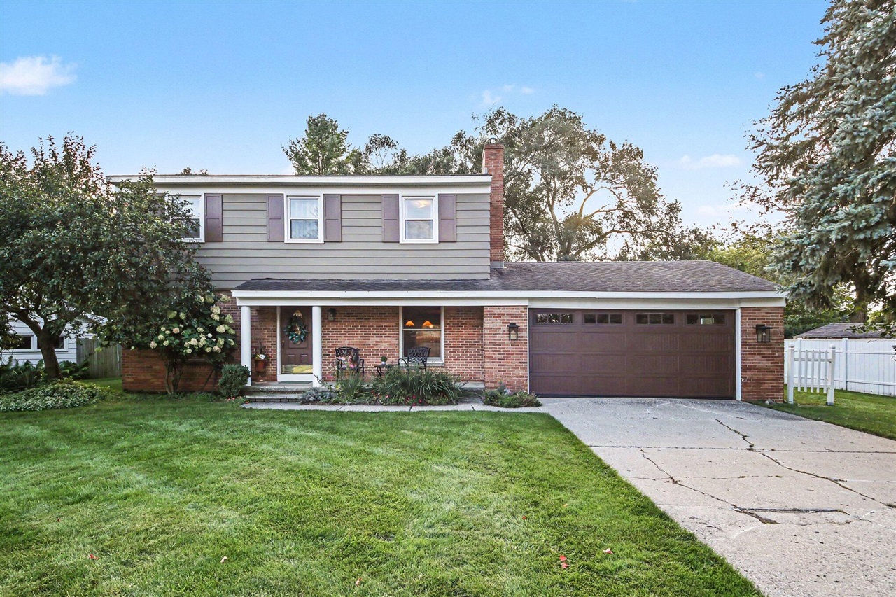1727 Wayside Drive — photo