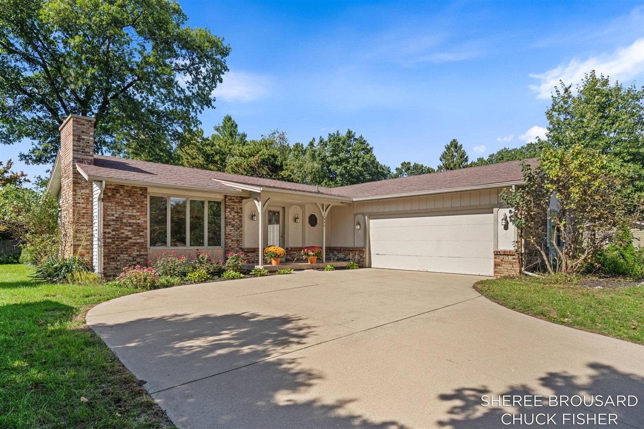 2495 Holtman Drive — photo