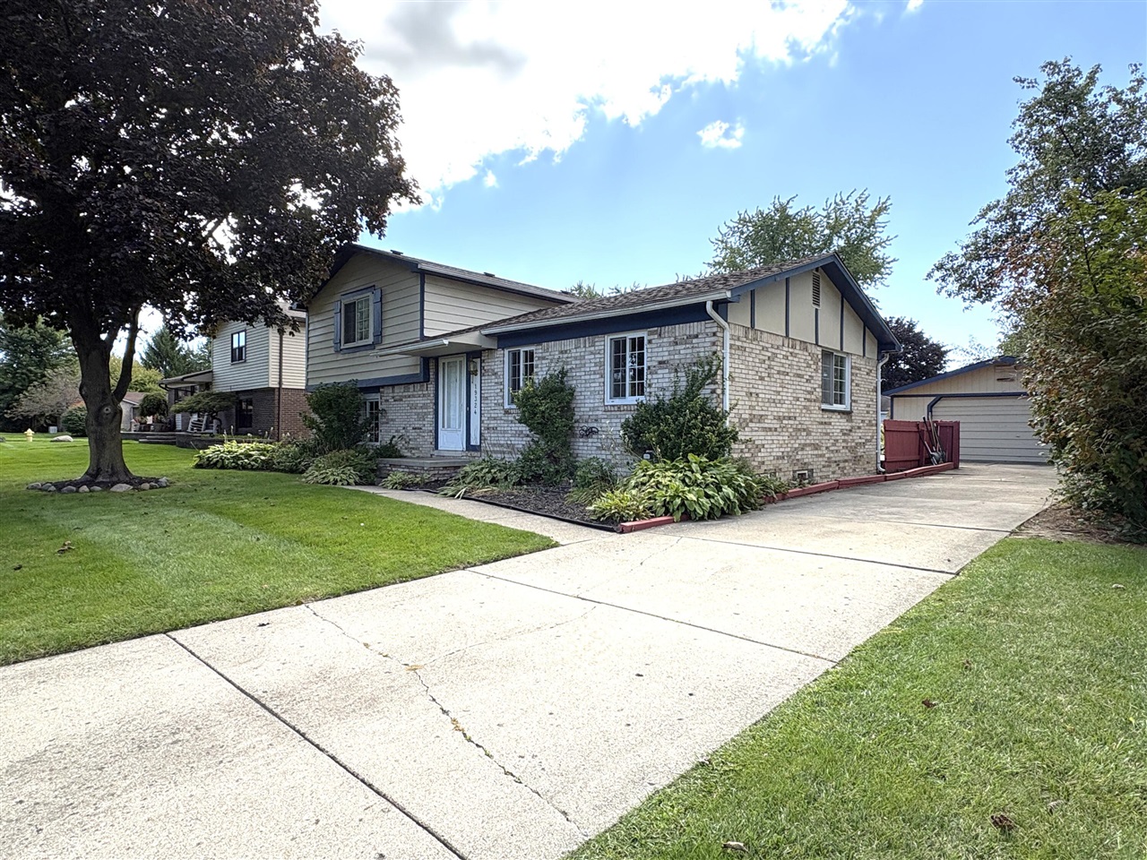19324 Todd Drive — photo
