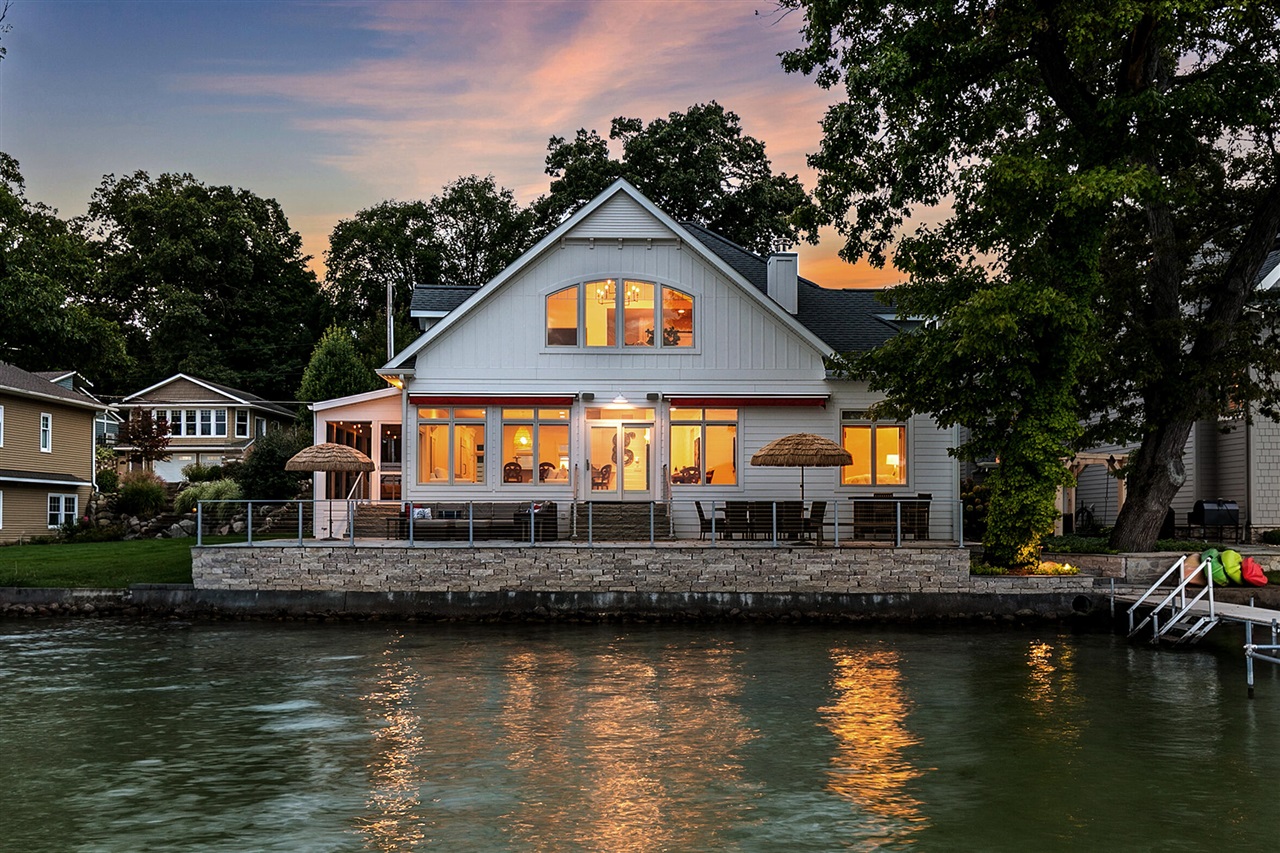 68211 Edgewater Beach Road — photo