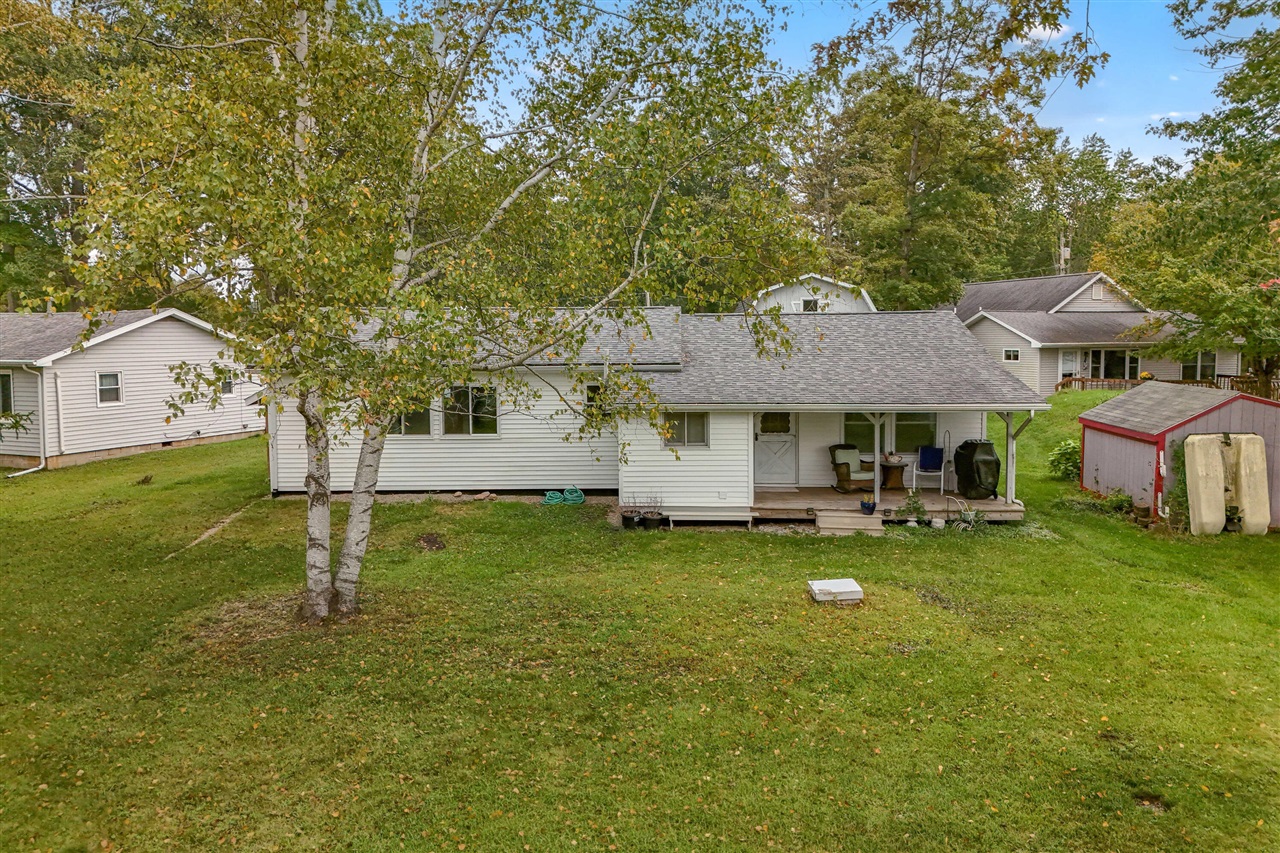 5406 Circle Drive — photo