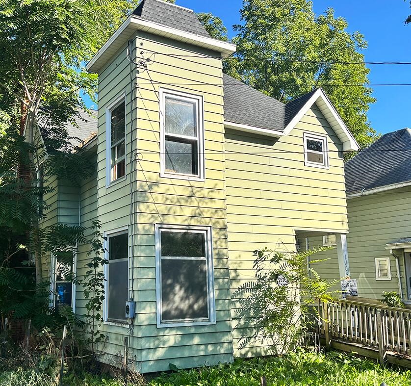 1005 1st Street — photo