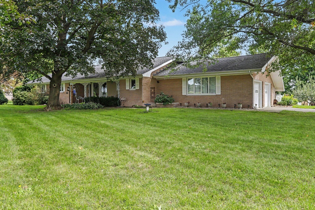 58353 Holtom Road, Three Rivers, MI 49093 — photo 2