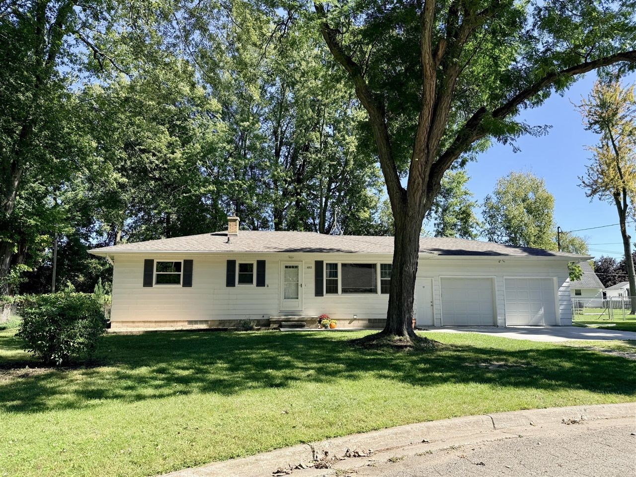 4801 Tressa Drive — photo