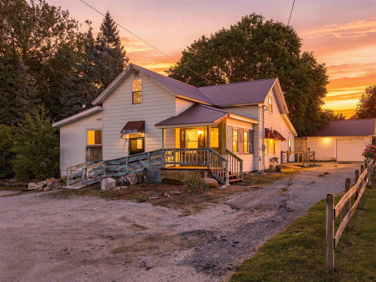 416 W Main Street — photo