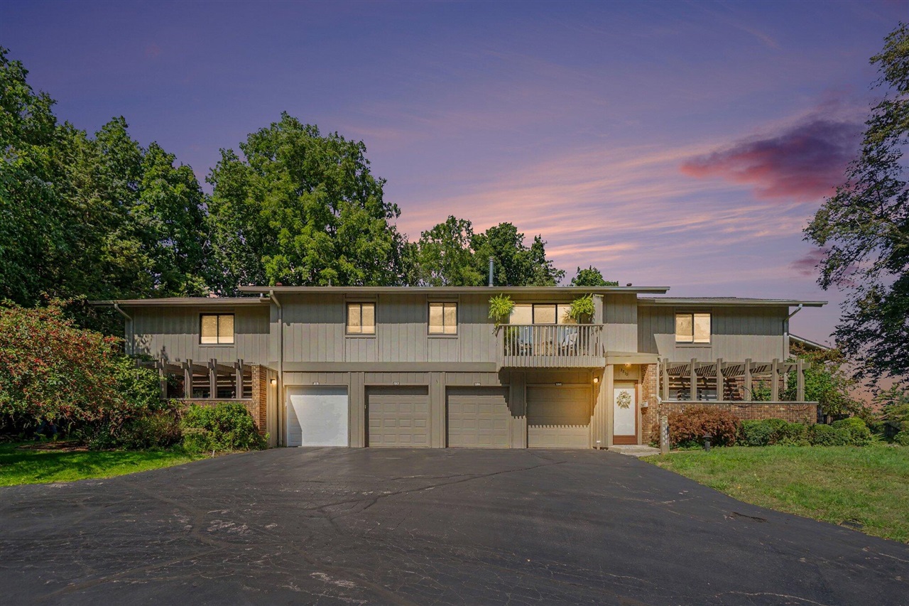 3872 Greenleaf Circle — photo