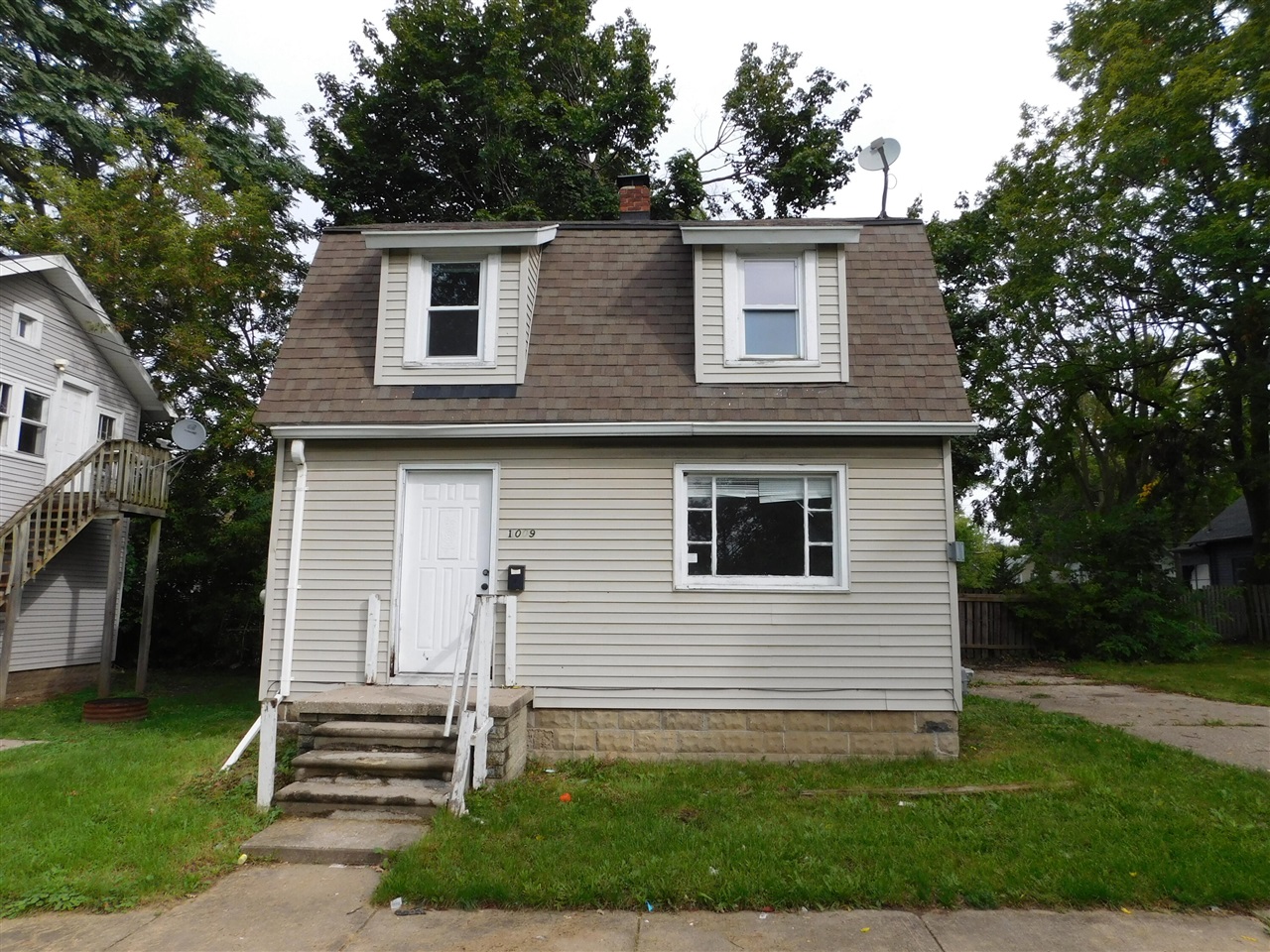 1009 Euclid Place — photo