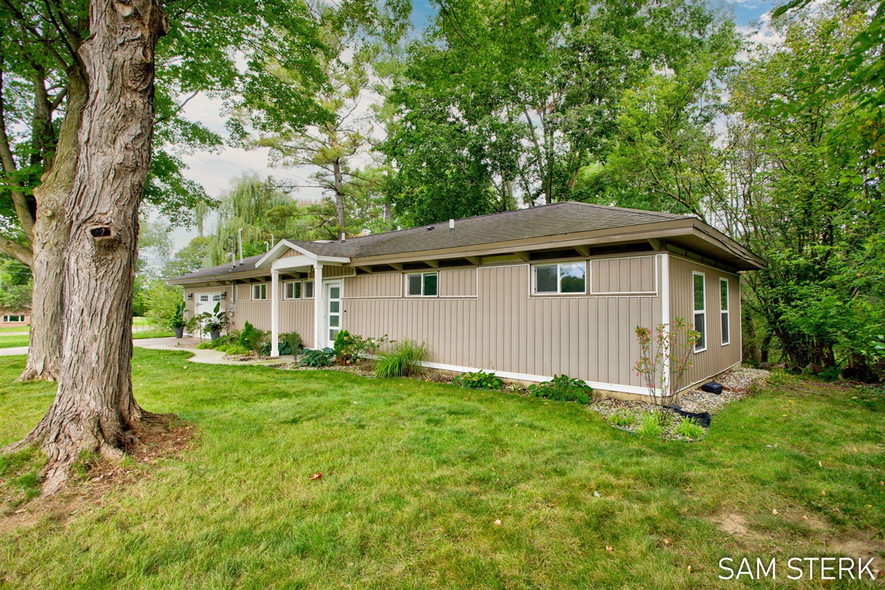 3789 Yellowstone Drive — photo