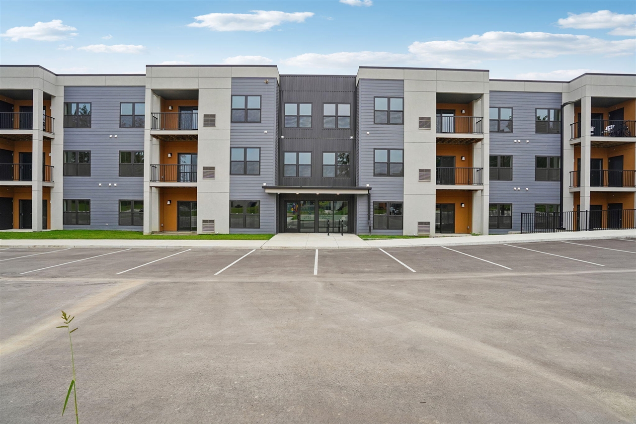 2675 Burton Road Unit: 205 — photo