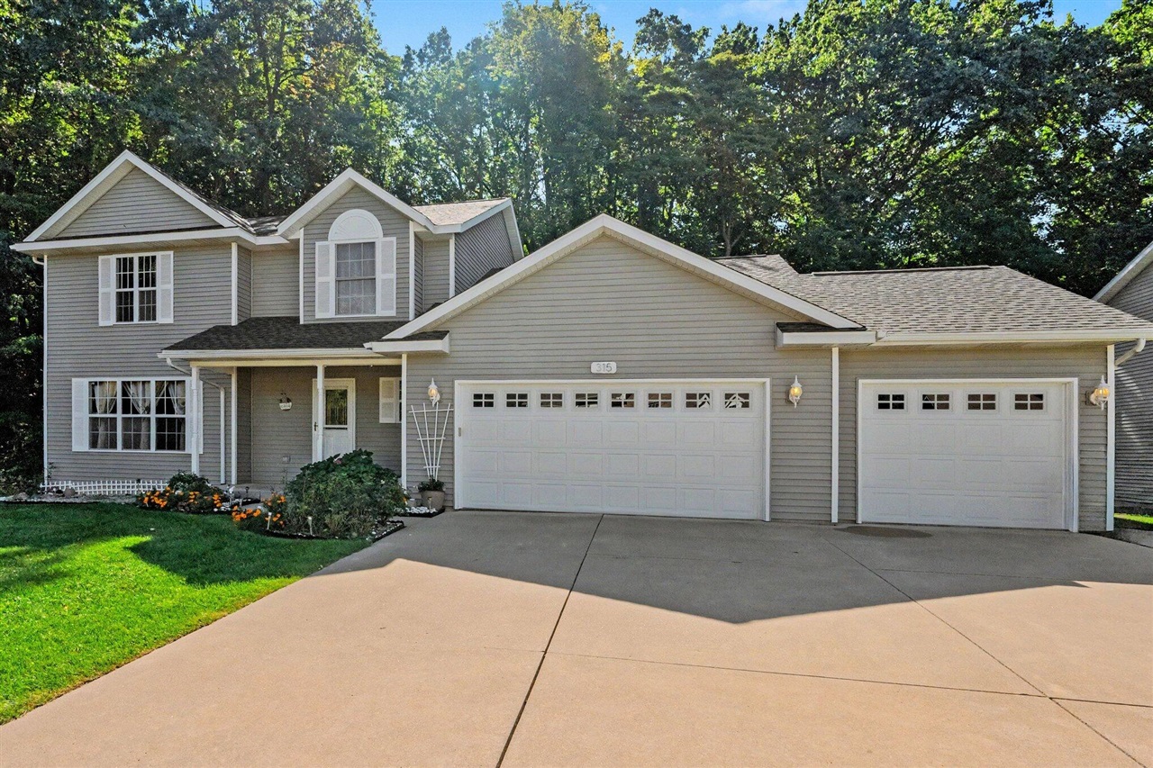 315 Abbington Circle — photo