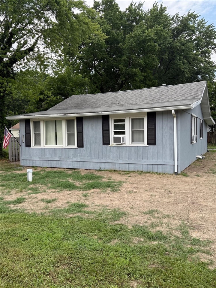 5726 Paw Paw Lake Road — photo