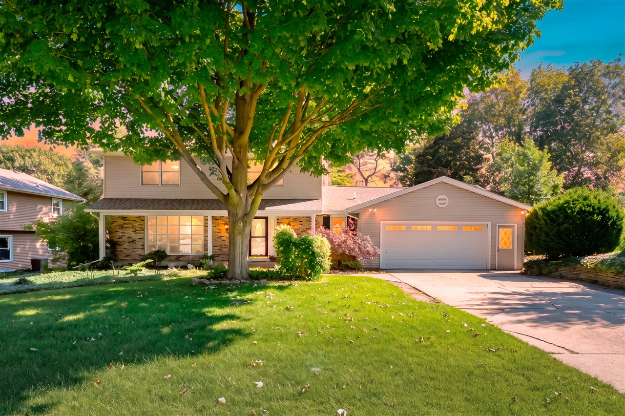 6573 Isabelle Street — photo
