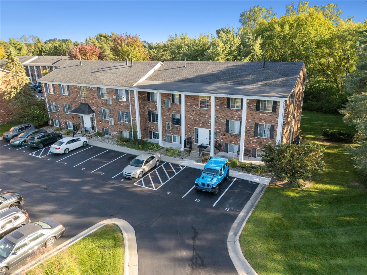 515 W Highland Road — photo