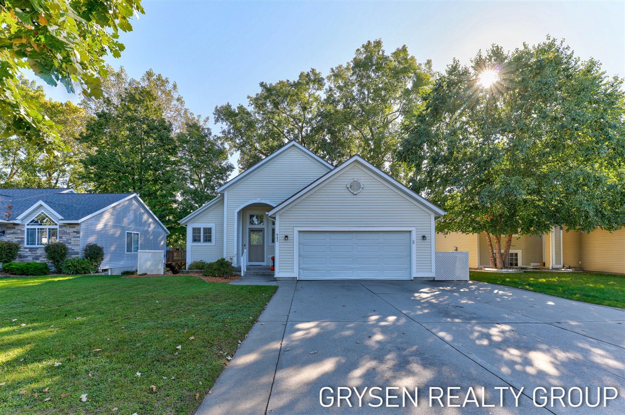 642 Clover Ridge Avenue — photo