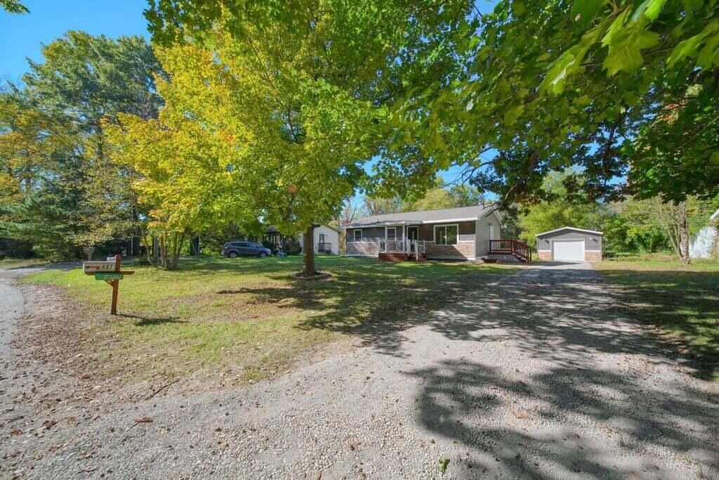 627 Vaughn Street — photo