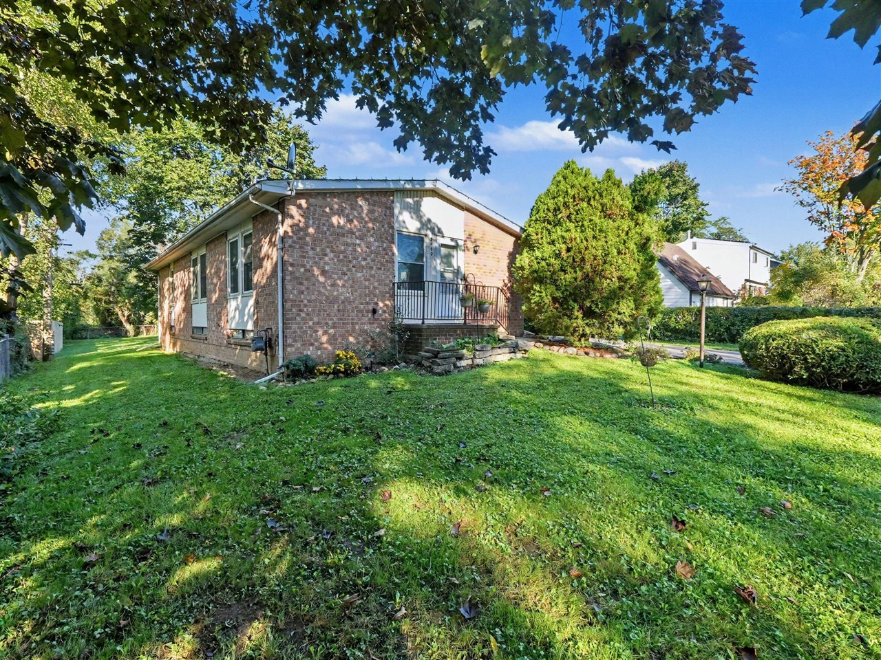 3460 La Salle Drive — photo