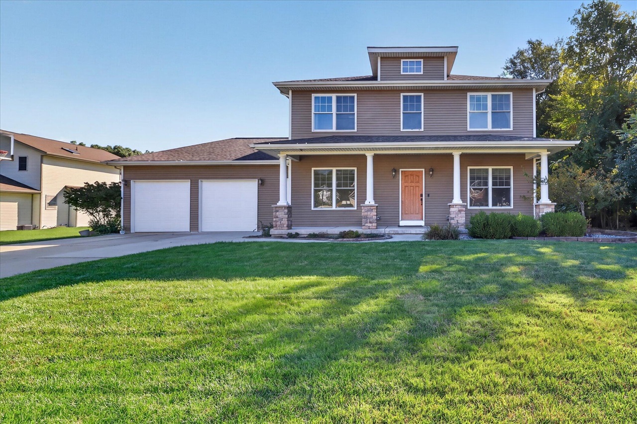 163 Woodhaven Drive — photo