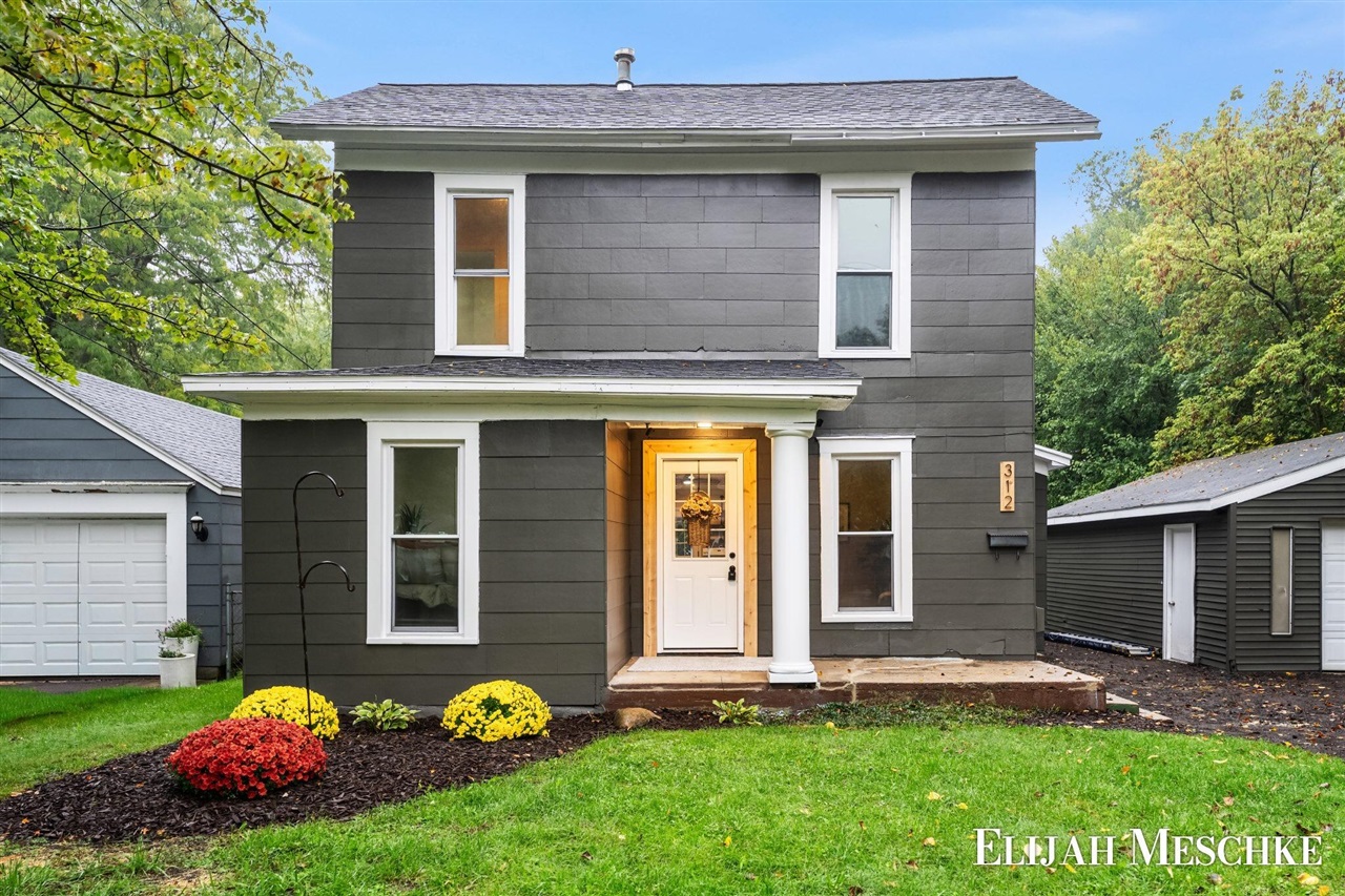 312 N Smith Street — photo