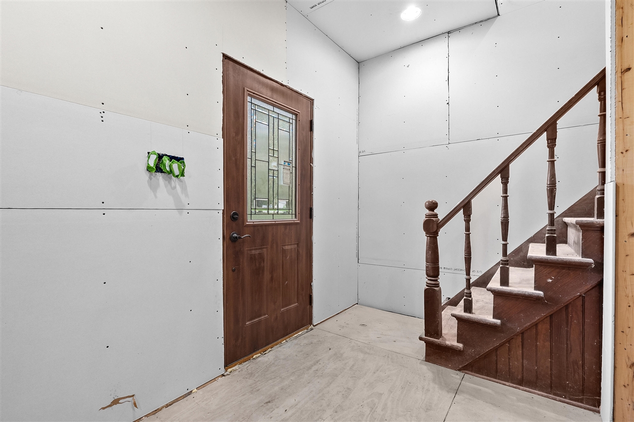 322 E James Street, Lawrence, MI 49064 — photo 2