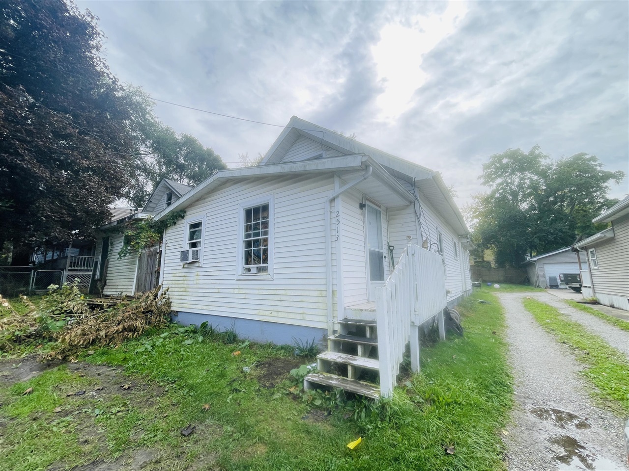2513 E Ganson Street — photo