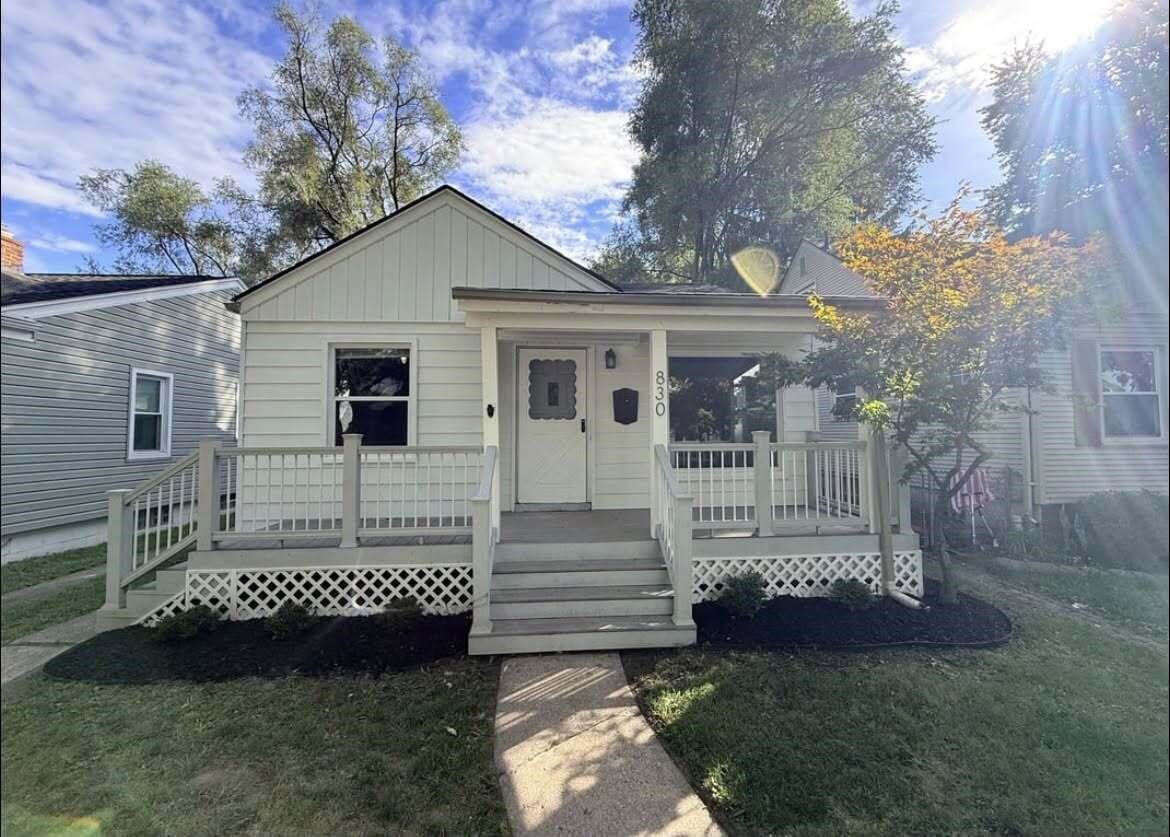 830 Channing Street — photo