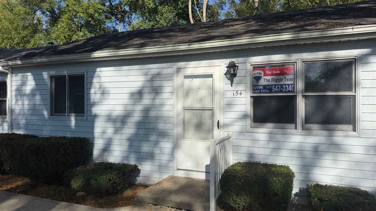 154 Irwin Street — photo