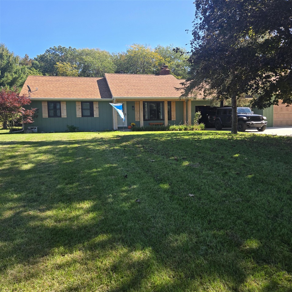 12400 16 Mile Road — photo
