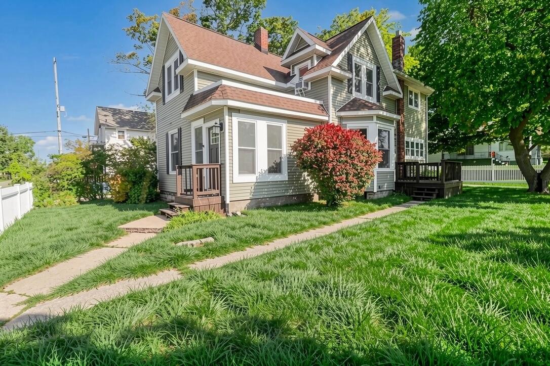 209 S Washington Avenue — photo