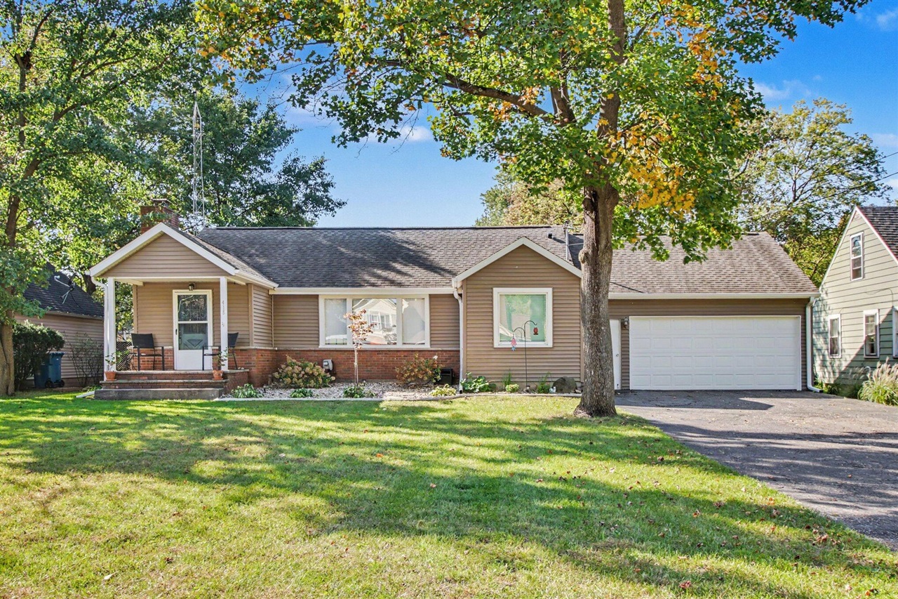 415 Douglas Drive — photo