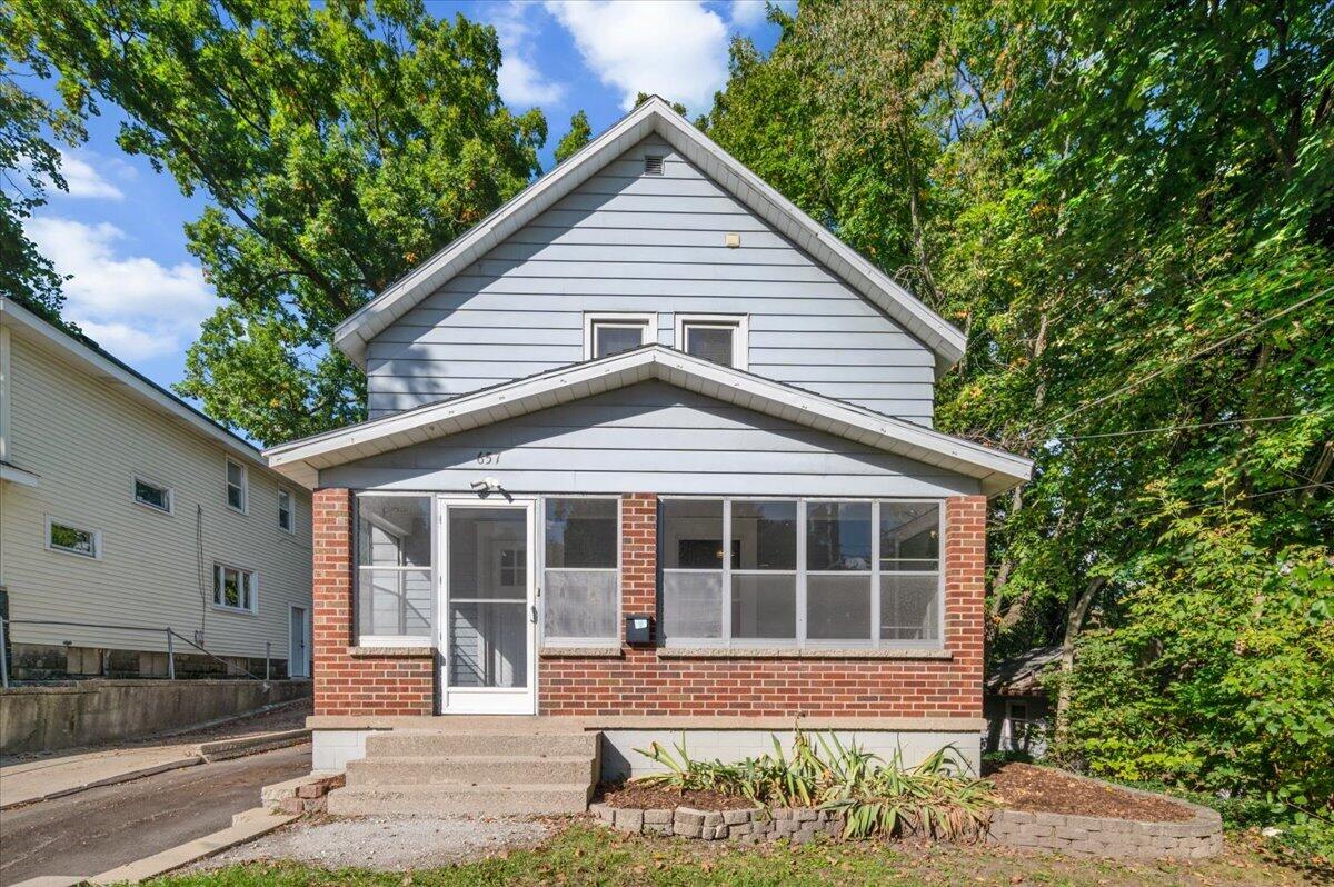 657 Lydia Street — photo