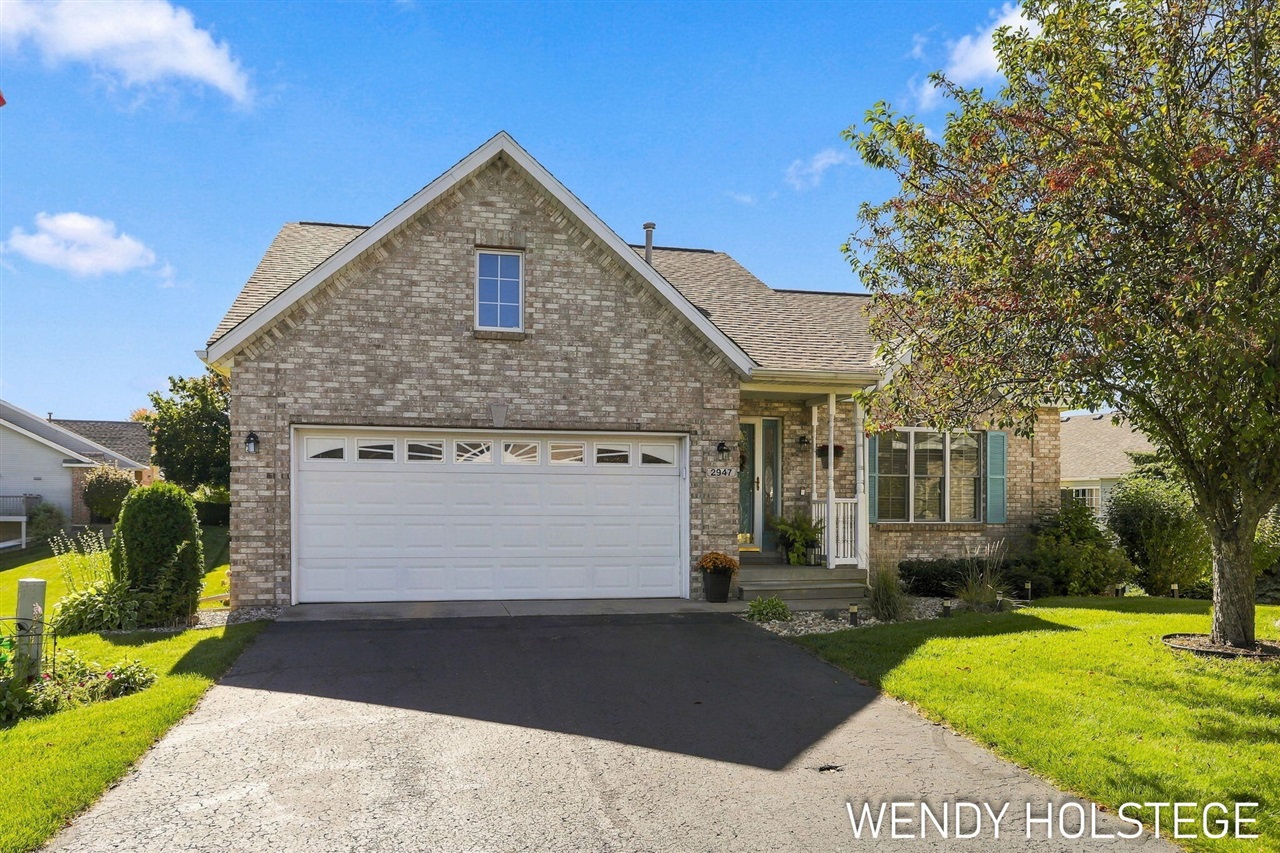 2947 Bayberry Court — photo