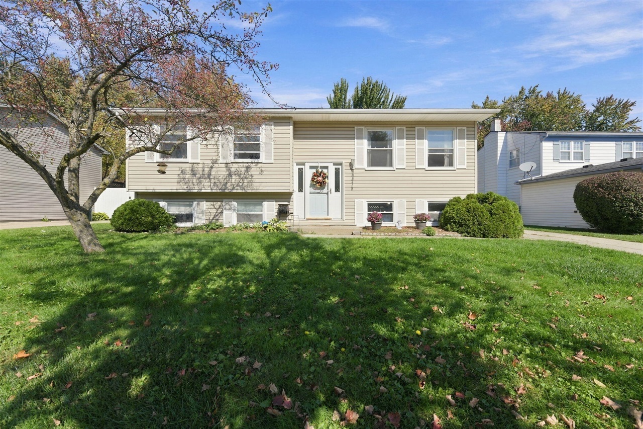 44478 Albert Drive — photo