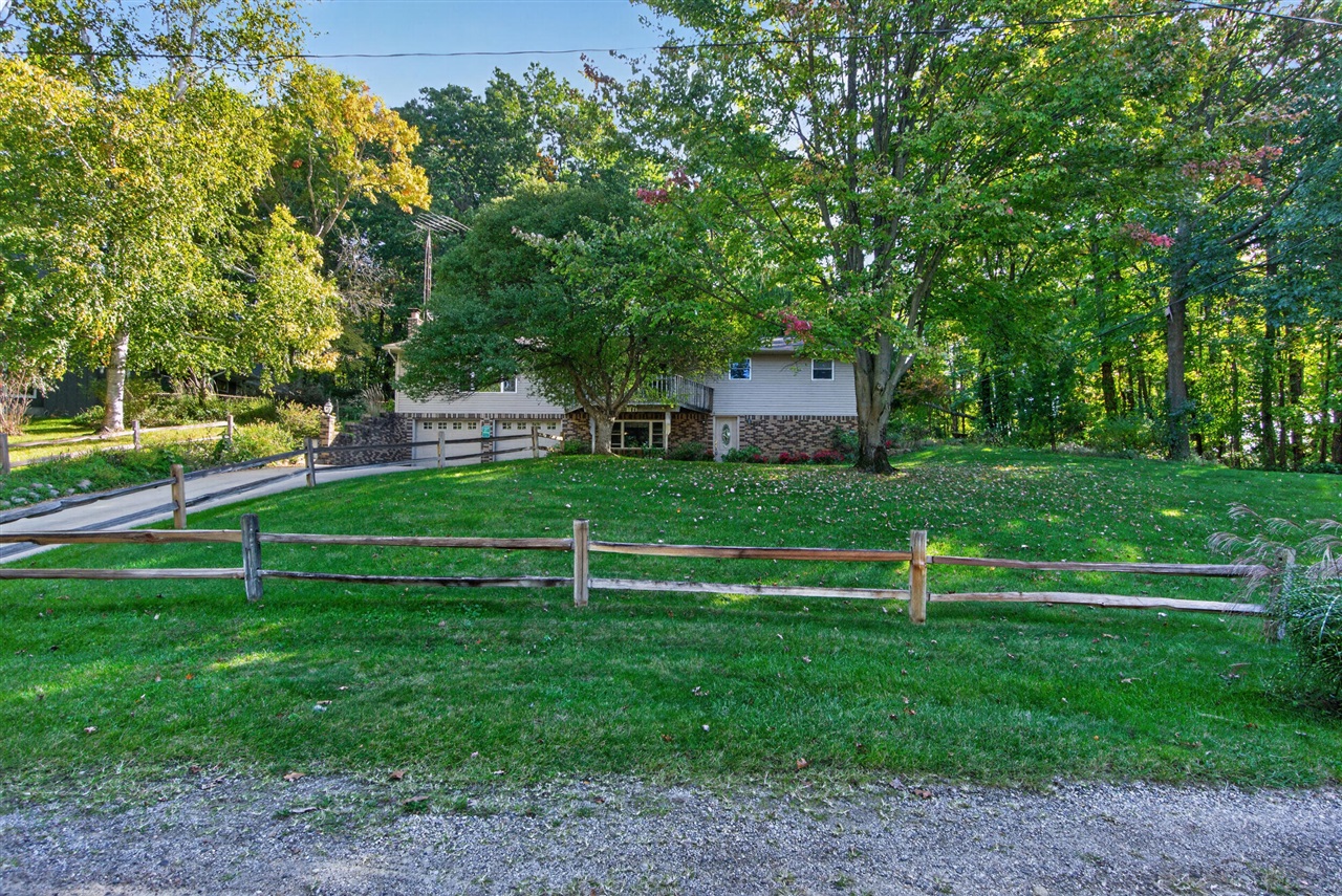 105 Southwood Drive — photo