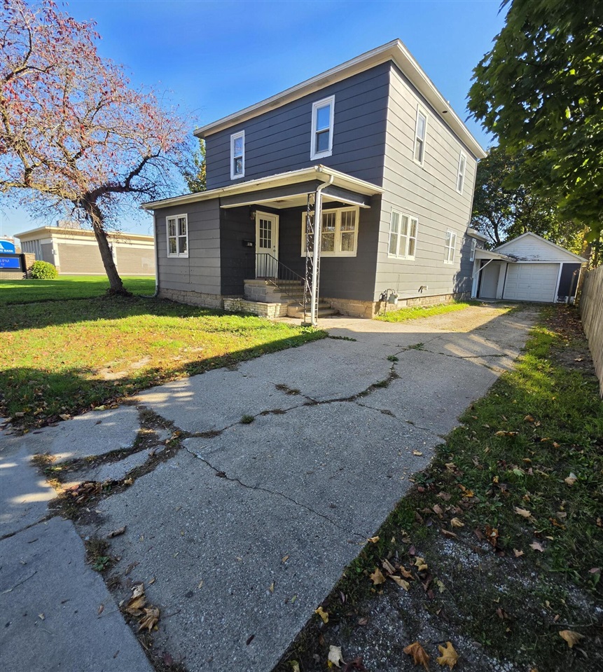113 W State Street — photo