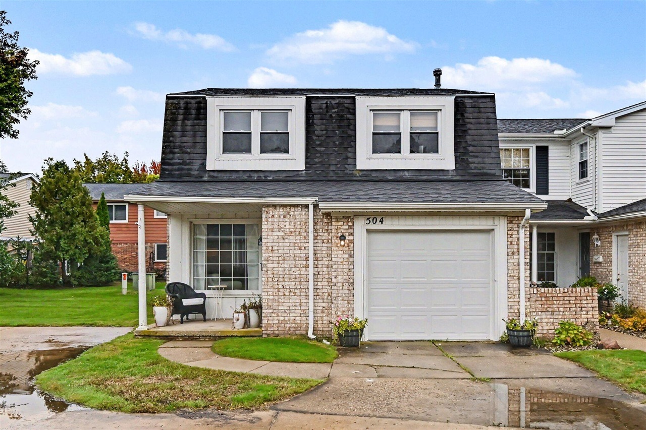 504 Dorset Circle — photo
