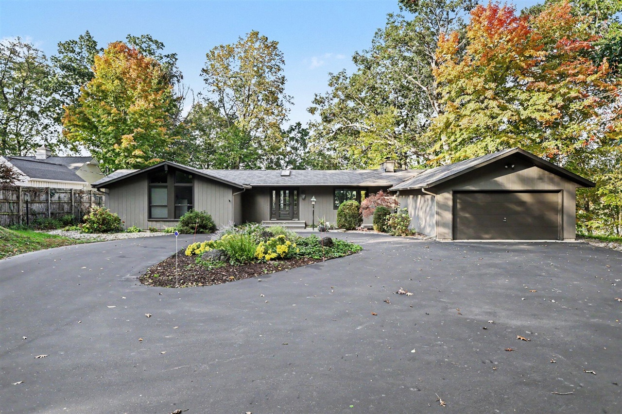 9623 Sterling Road — photo