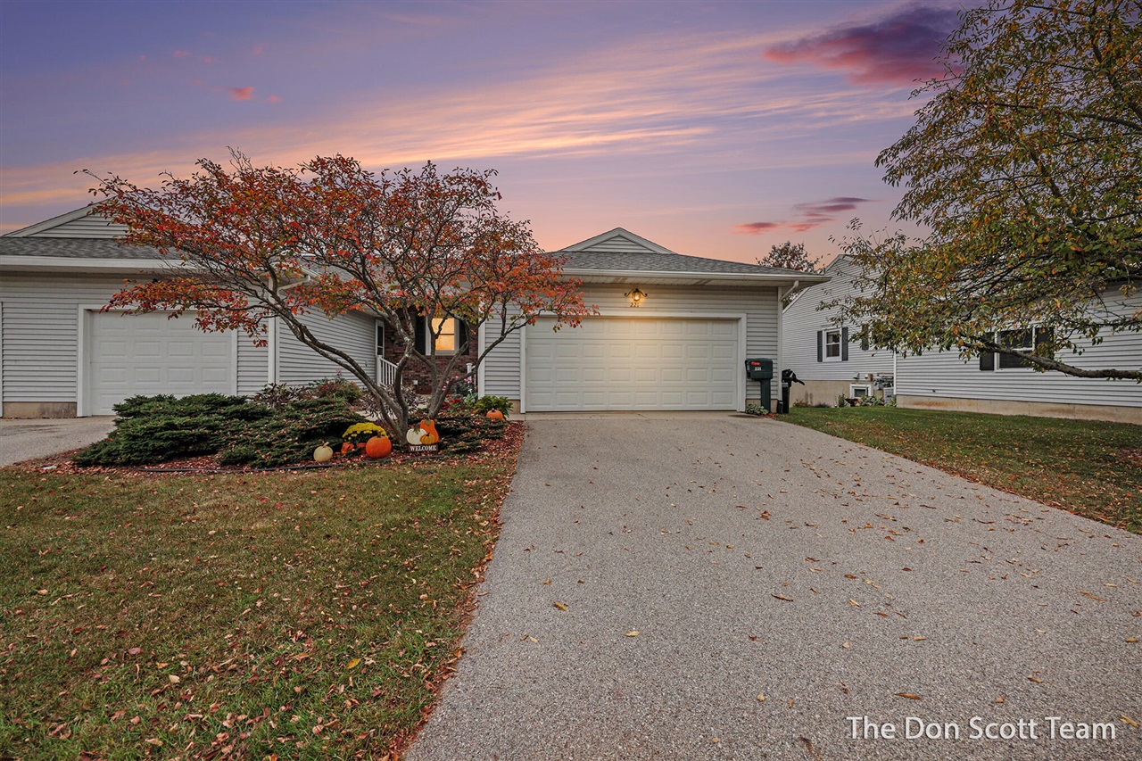 221 Pippin Drive — photo