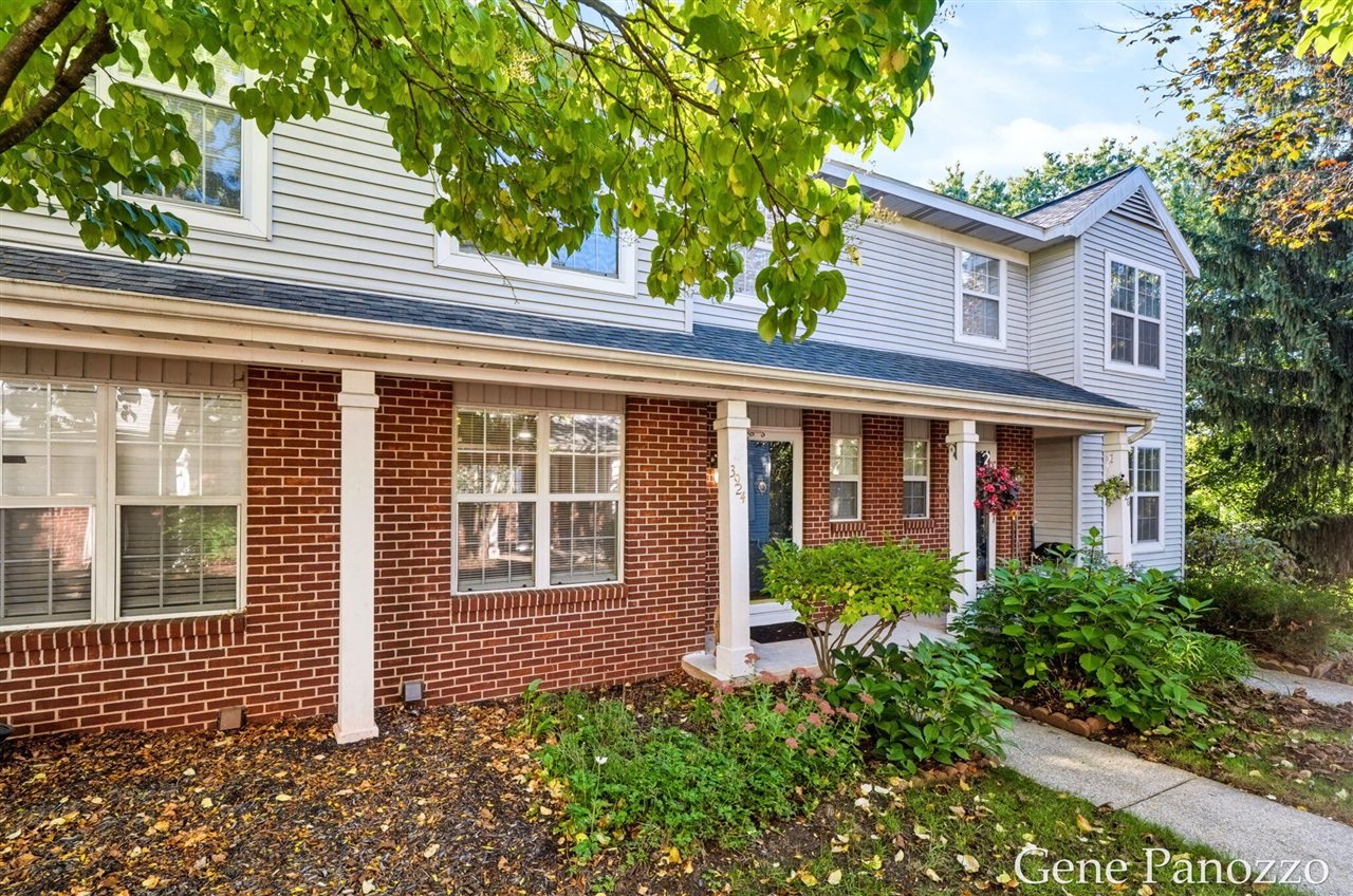 3924 Courtyard Pl SE 11 — photo