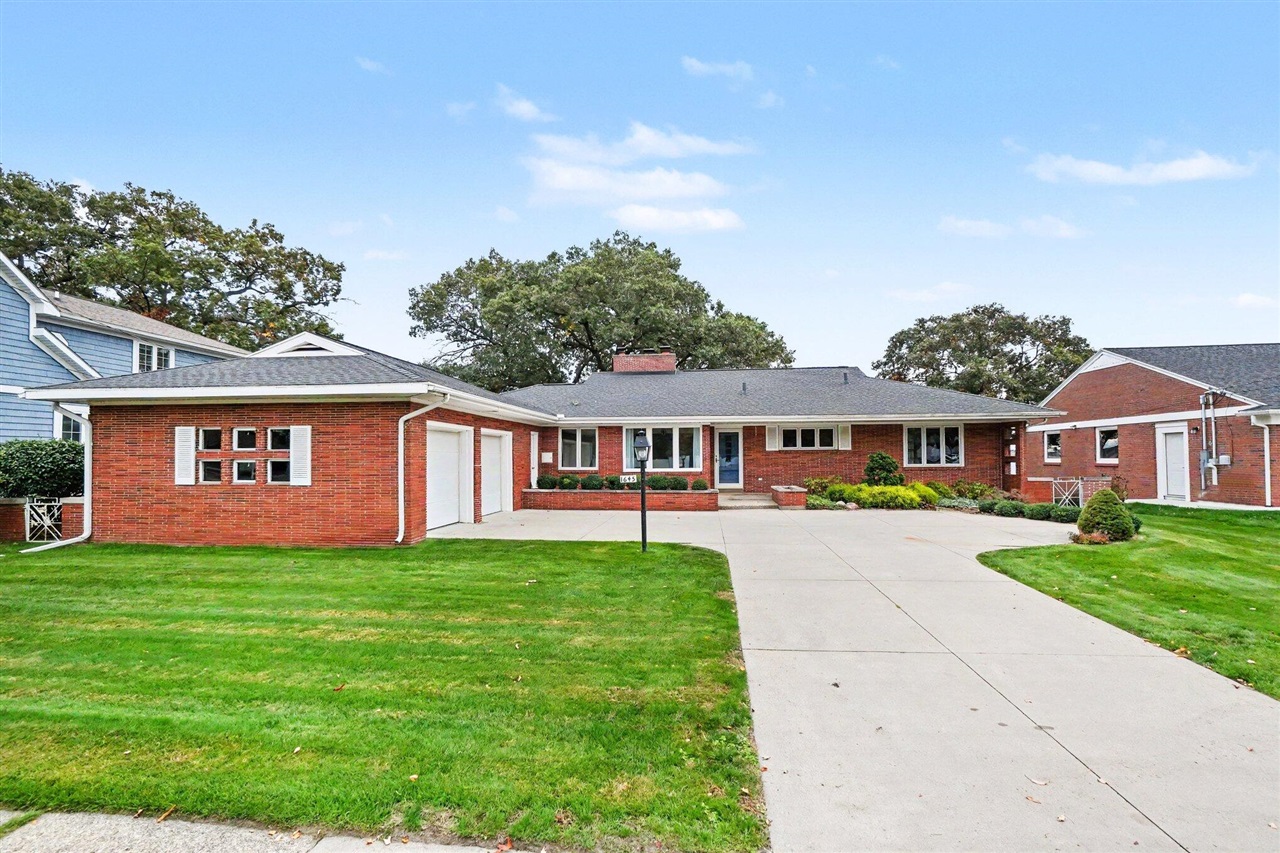 1645 Ruddiman Drive, Muskegon, MI 49445 — photo 2