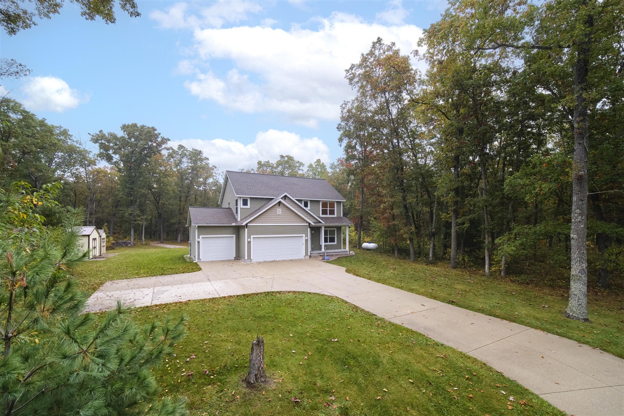 5842 Caberfae Highway — photo