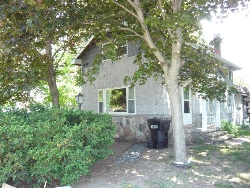 1009 Everitt Drive — photo