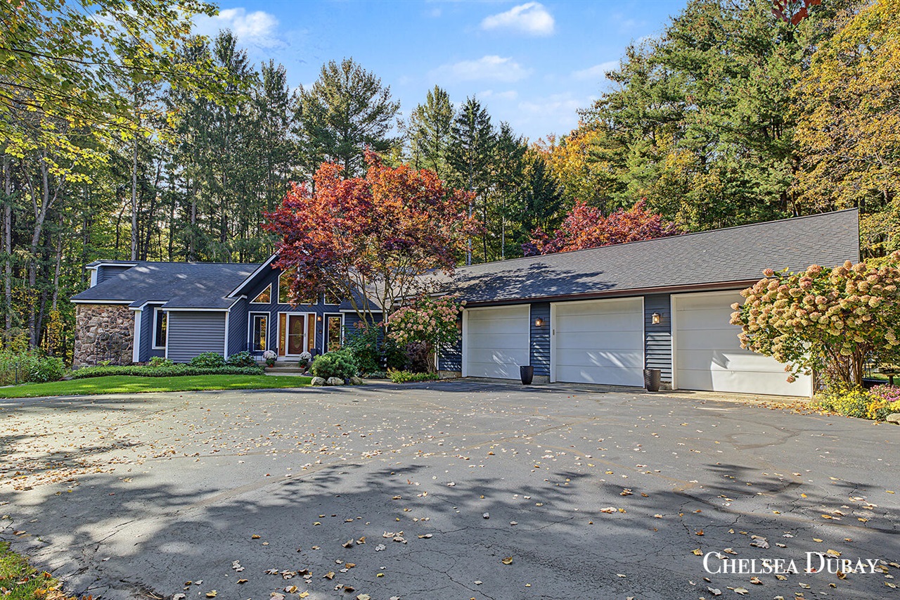 9393 Ravine Ridge Drive, Caledonia, MI 49316 — photo 2
