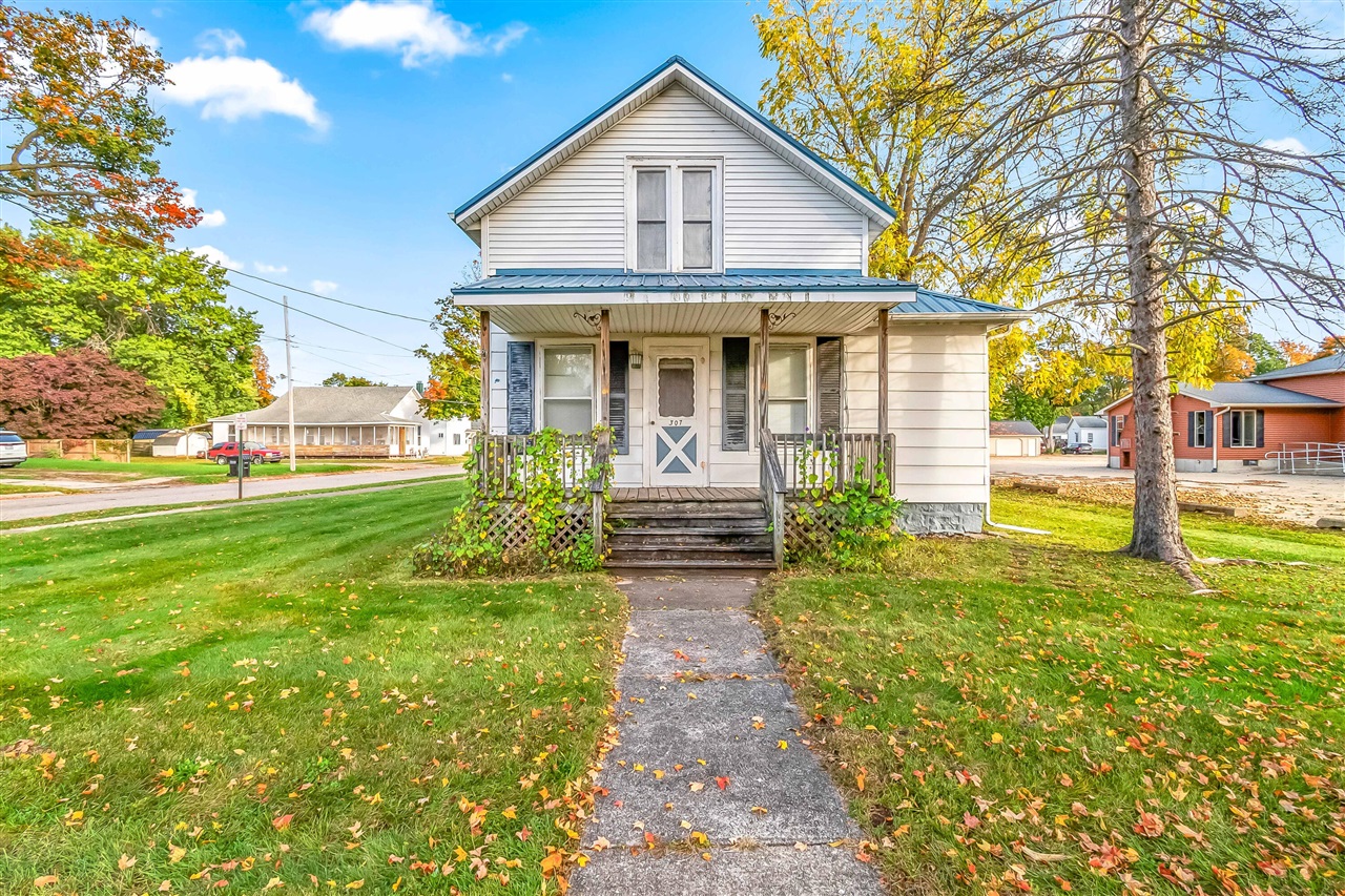 307 E Chicago Street, Bronson, MI 49028 — photo 2
